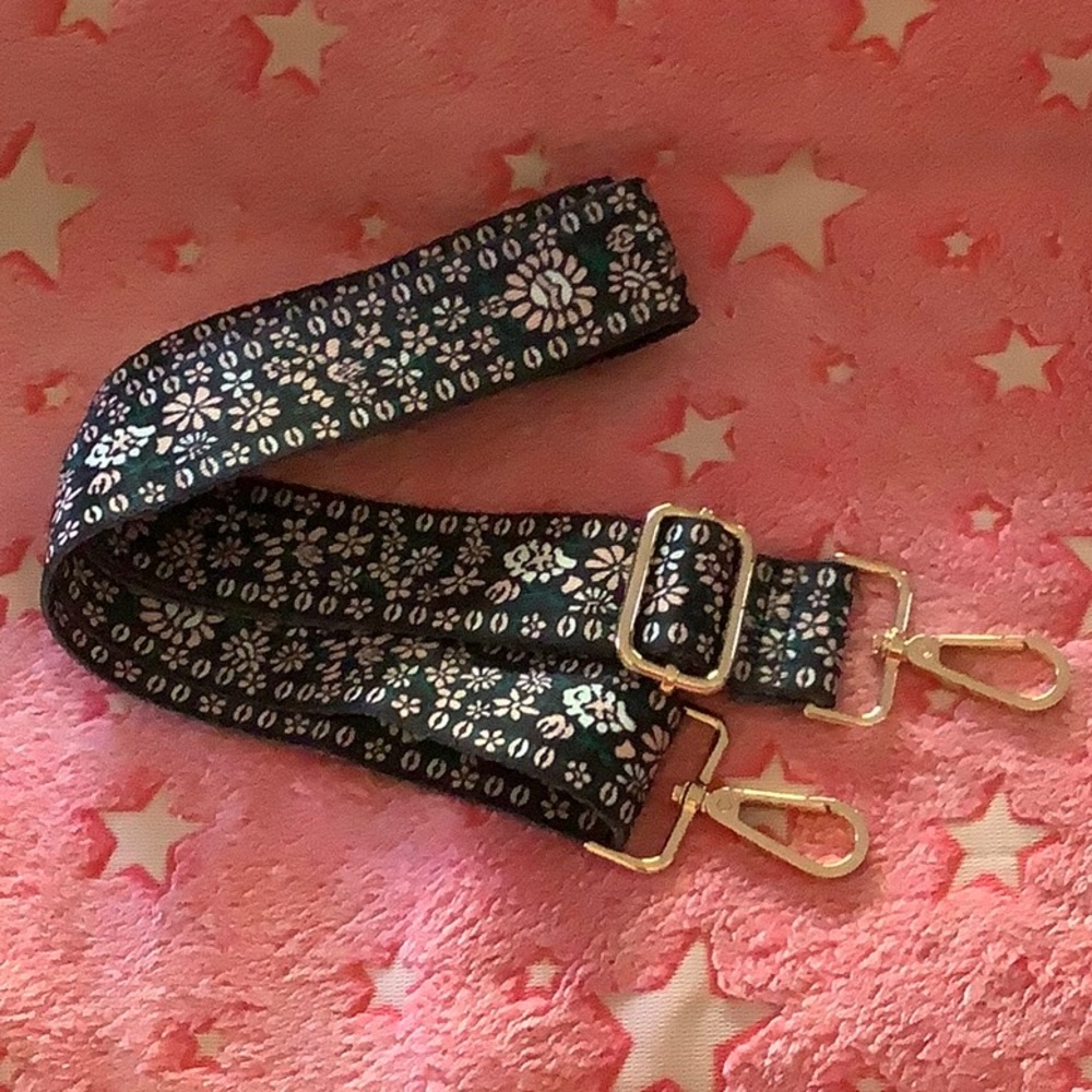 Guitar style purse strap